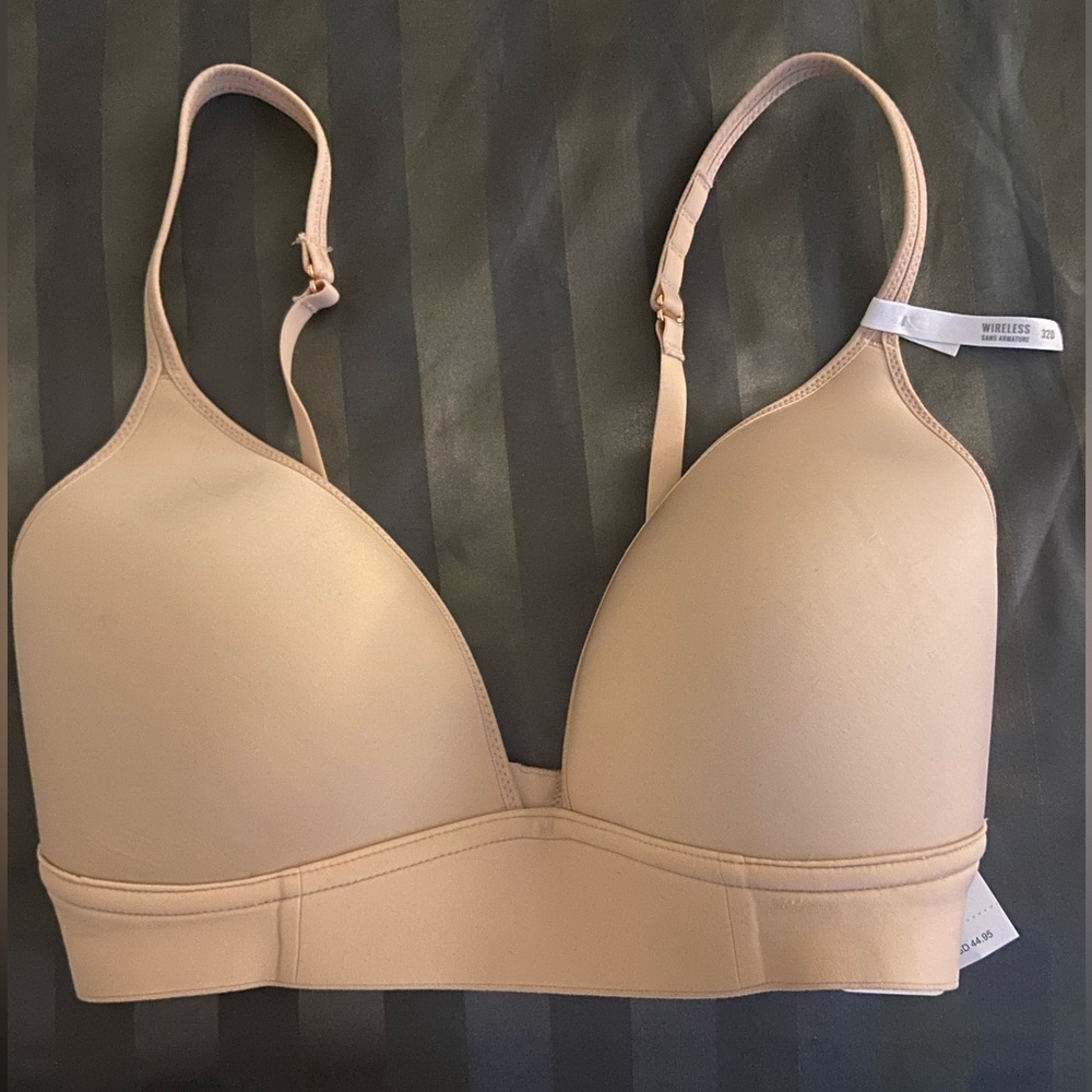 Brand New Aerie wireless bra 32D